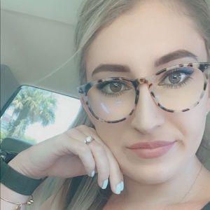 Meet your Posher, Ivana